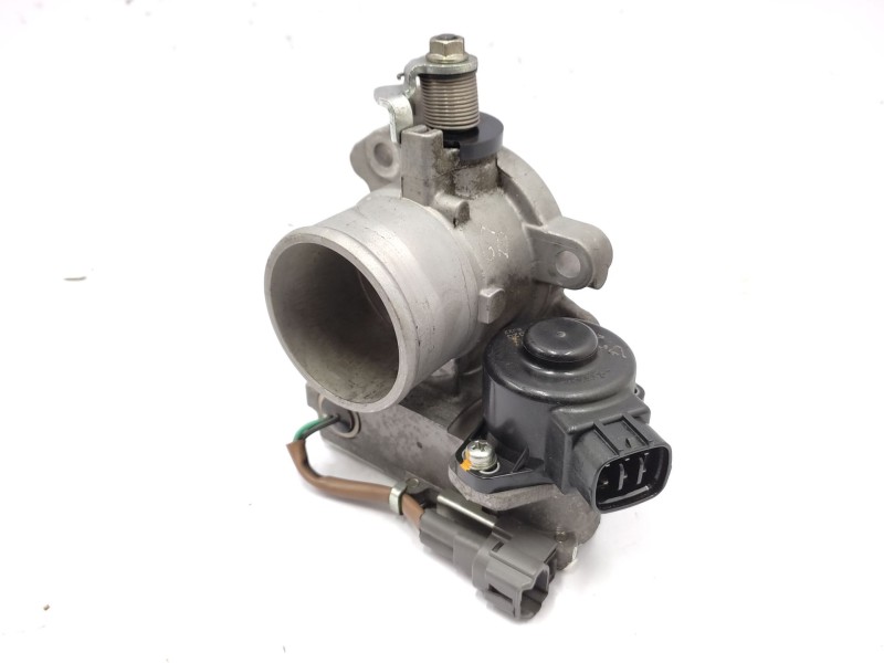 Recambio de caja mariposa para toyota corolla (_e12_) 2.0 d-4d (cde120r_, cde120l_) referencia OEM IAM   