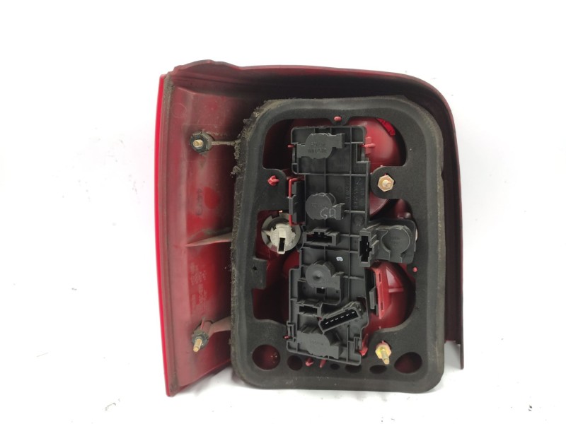 Recambio de piloto trasero derecho para volkswagen passat b5.5 (3b3) 1.9 tdi referencia OEM IAM  3B9945096AA 