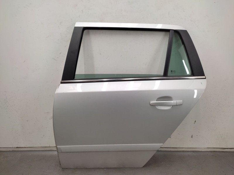 Recambio de puerta trasera izquierda para opel astra h station wagon (a04) 1.9 cdti (l35) referencia OEM IAM   
