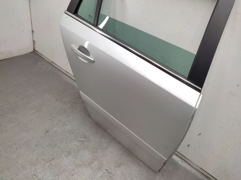 Recambio de puerta trasera derecha para opel astra h station wagon (a04) 1.9 cdti (l35) referencia OEM IAM   