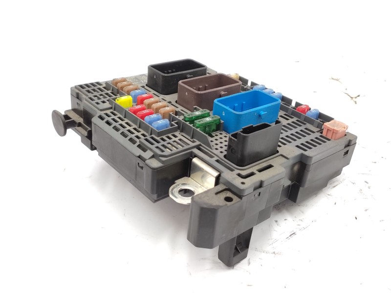 Recambio de caja reles / fusibles para citroën c4 ii (nc_) 1.6 hdi 90 referencia OEM IAM   