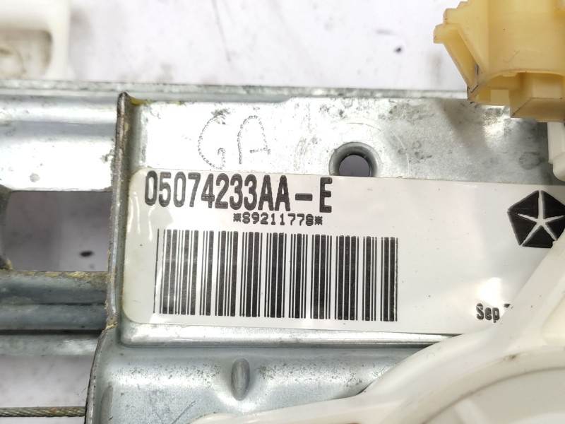 Recambio de elevalunas trasero izquierdo para dodge caliber 2.0 crd referencia OEM IAM   