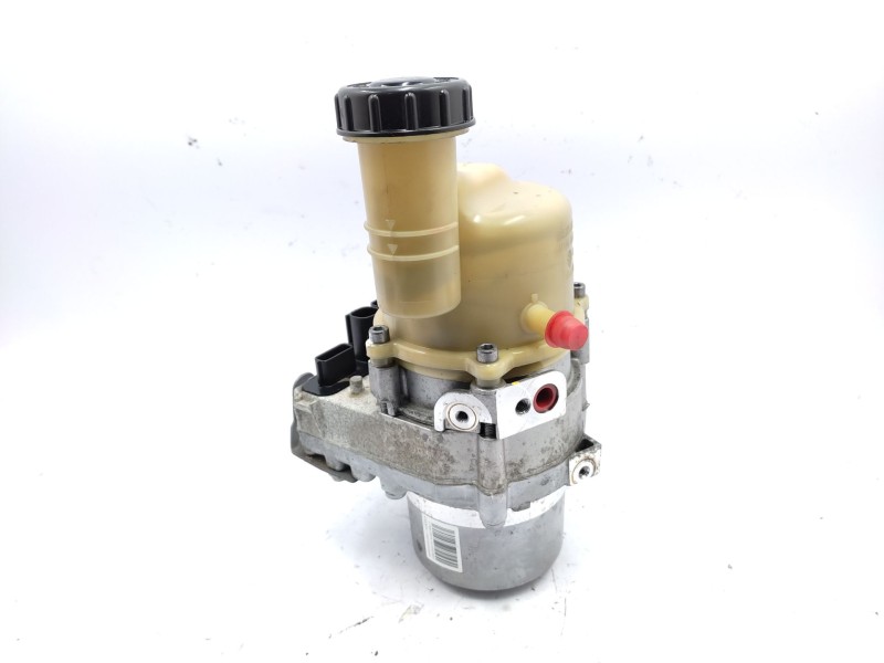 Recambio de bomba servodireccion para dacia sandero stepway essential referencia OEM IAM   
