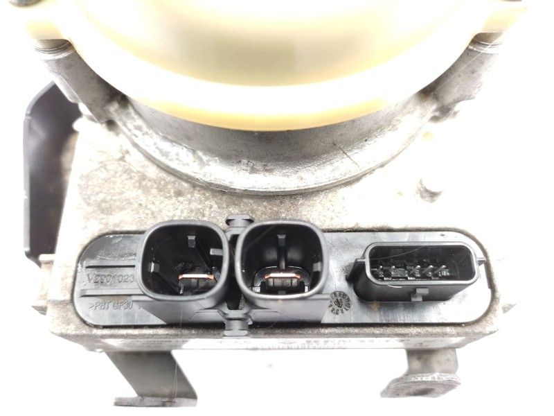Recambio de bomba servodireccion para dacia sandero stepway essential referencia OEM IAM   