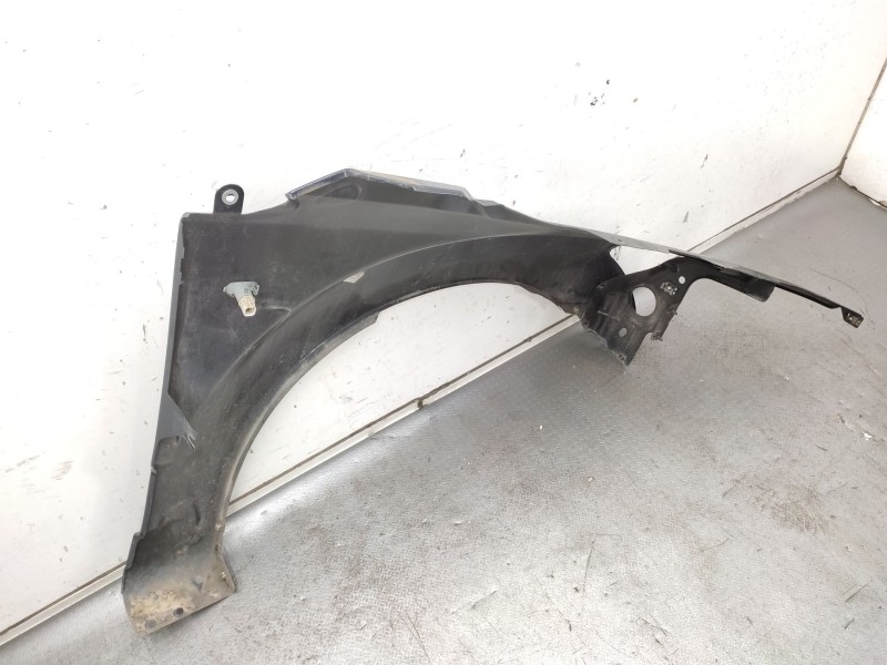 Aleta Delantera Izquierda 5160021ad  - Dodge Caliber 2.0 Crd 4
