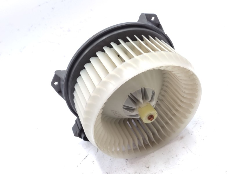 Recambio de motor calefaccion para dodge caliber 2.0 crd referencia OEM IAM   