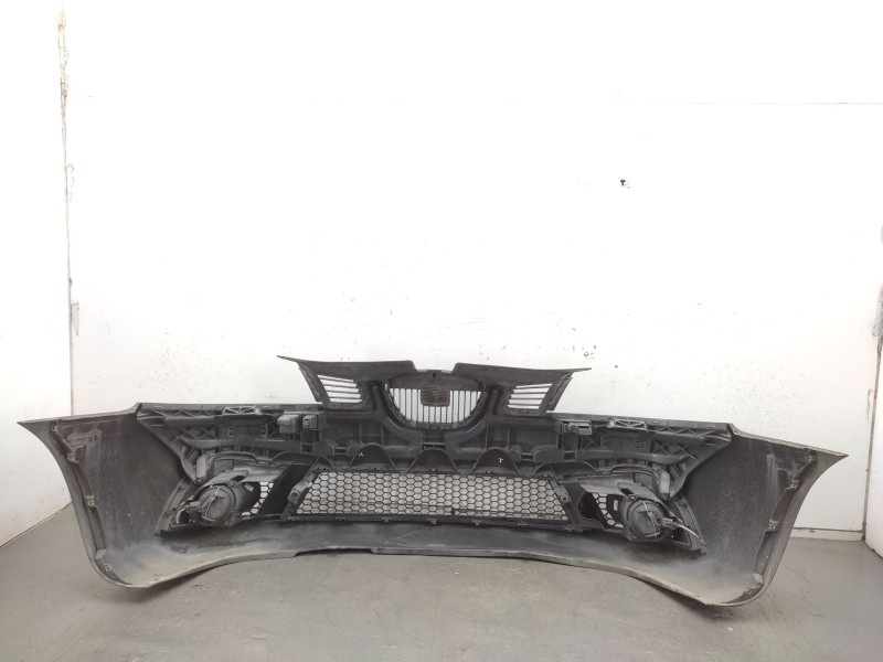 Recambio de paragolpes delantero para seat ibiza iii (6l1) 1.4 16v referencia OEM IAM  6L6807217K 