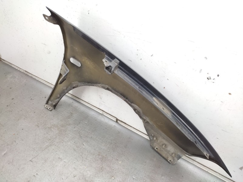 Recambio de aleta delantera izquierda para seat ibiza iii (6l1) 1.4 16v referencia OEM IAM  6L0821021C 