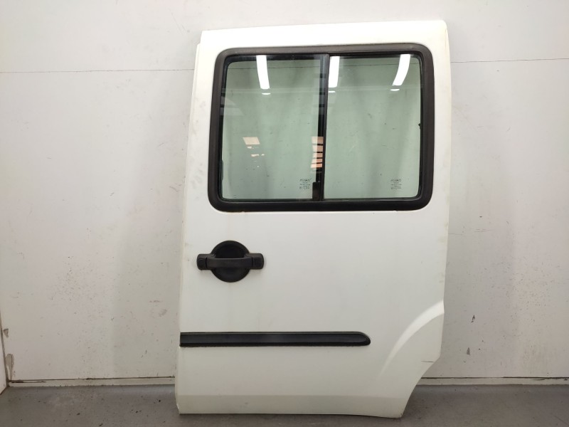 Recambio de puerta lateral corredera izquierda para fiat doblo monospace (119_, 223_) 1.9 jtd referencia OEM IAM  51934381 
