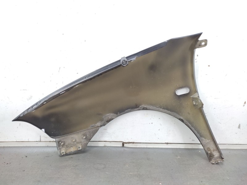 Recambio de aleta delantera derecha para seat ibiza iii (6l1) 1.4 16v referencia OEM IAM  6L0821022C 