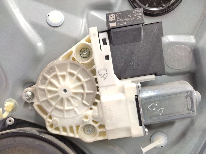 Recambio de elevalunas delantero izquierdo para seat ibiza iii (6l1) 1.4 16v referencia OEM IAM  6L3837461 