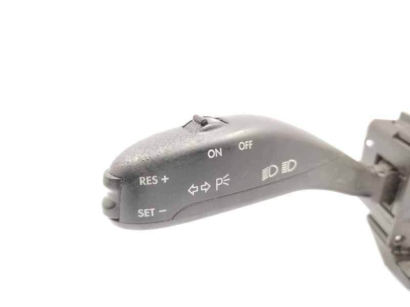 Recambio de mando multifuncion para seat ibiza iii (6l1) 1.4 16v referencia OEM IAM  6Q0953513F 