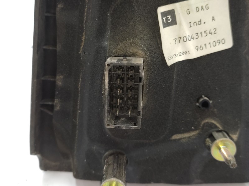 Retrovisor Izquierdo 7700431542  - Renault Scenic (ja..) 1.6 16v Expression 3