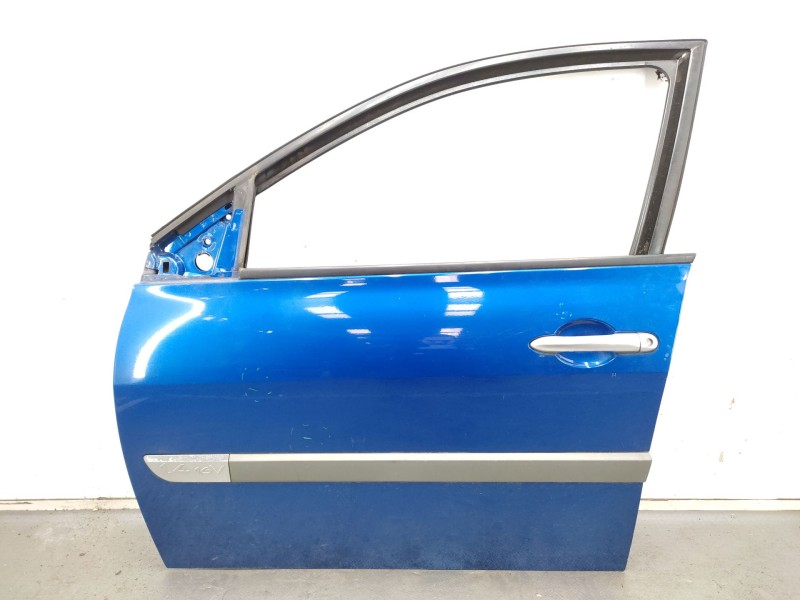 Recambio de puerta delantera izquierda para renault megane ii station wagon (km0/1_) 1.4 referencia OEM IAM   