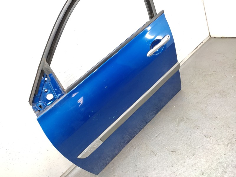 Recambio de puerta delantera izquierda para renault megane ii station wagon (km0/1_) 1.4 referencia OEM IAM   