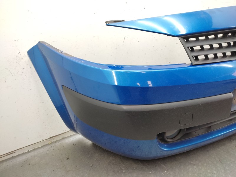 Recambio de paragolpes delantero para renault megane ii (bm0/1_, cm0/1_) 1.4 16v (bm0b, cm0b) referencia OEM IAM   