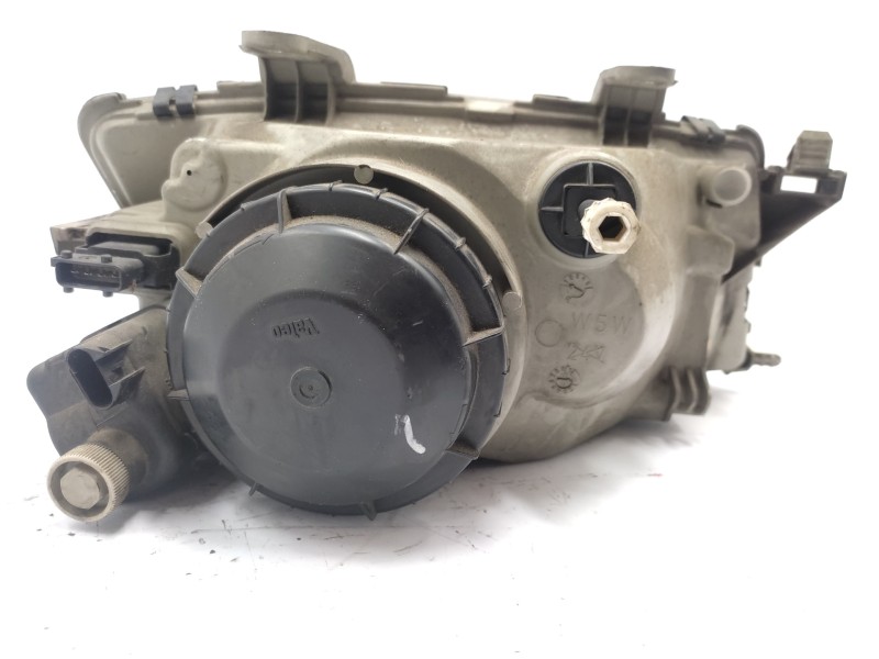 Faro Izquierdo 4480992  - Saab 900 Berlina 2.3 Cat 2