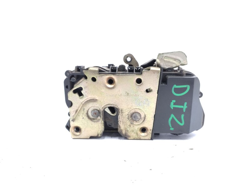 Recambio de cerradura puerta delantera izquierda para citroën xsara (n1) 2.0 hdi 90 referencia OEM IAM  9135H4 