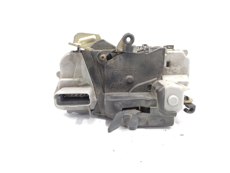Recambio de cerradura puerta delantera izquierda para citroën xsara (n1) 2.0 hdi 90 referencia OEM IAM  9135H4 