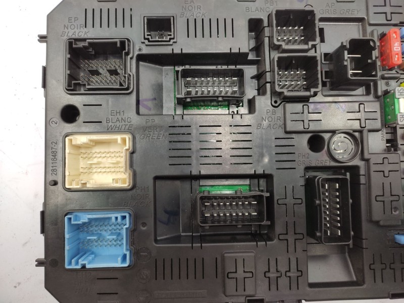 Recambio de caja reles / fusibles para citroën c4 berlina collection referencia OEM IAM   