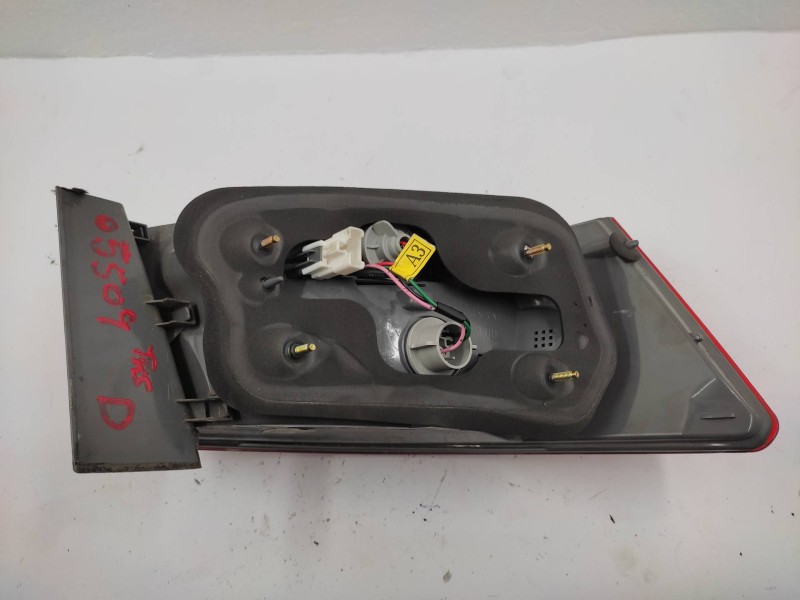 Piloto Trasero Derecho 924023k0  - Hyundai Sonata (nf) 2.0 Crdi Cat 3