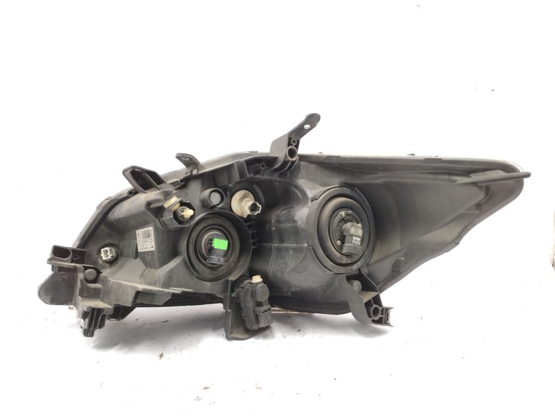 Recambio de faro derecho para toyota auris hybrid active referencia OEM IAM  8113002A40 
