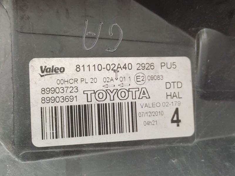 Recambio de faro derecho para toyota auris hybrid active referencia OEM IAM  8113002A40 