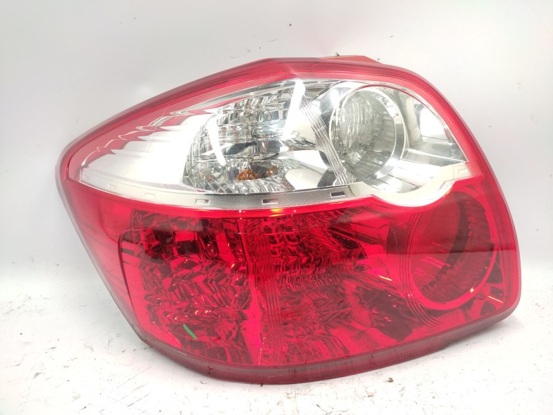 Recambio de piloto trasero izquierdo para toyota auris hybrid active referencia OEM IAM  8156102540 