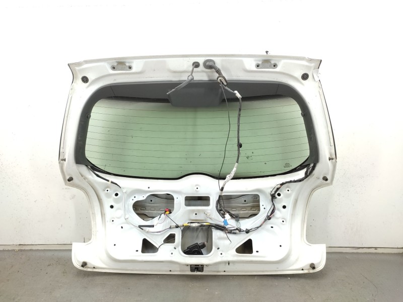 Recambio de porton trasero para toyota auris hybrid active referencia OEM IAM  6700502200 