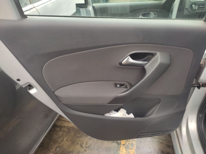 volkswagen polo v (6r1, 6c1) del año 2010