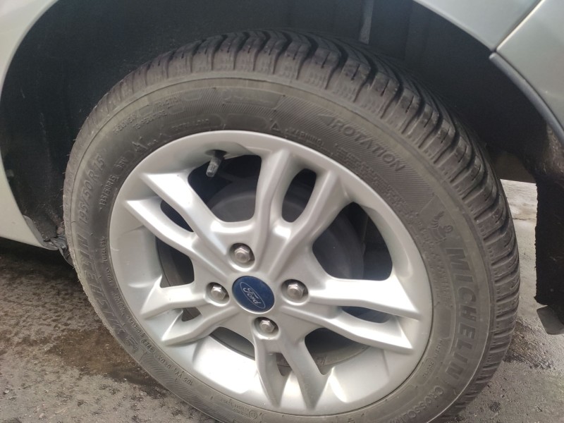 ford fiesta vi (cb1, ccn) del año 2016