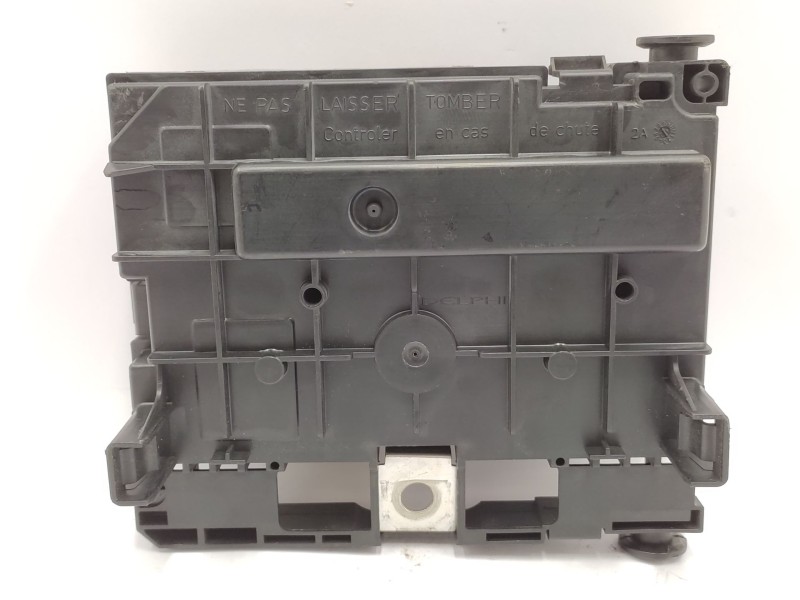 Recambio de caja reles / fusibles para citroën c4 berlina cool referencia OEM IAM   