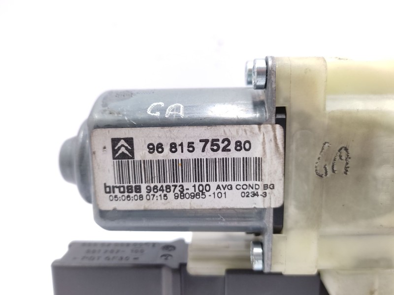 Recambio de motor elevalunas delantero izquierdo para citroën c4 berlina collection referencia OEM IAM   
