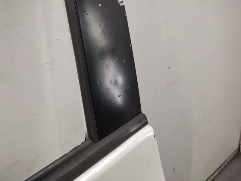 Puerta Delantera Izquierda 6700202260  - Toyota Auris Hybrid Active 4