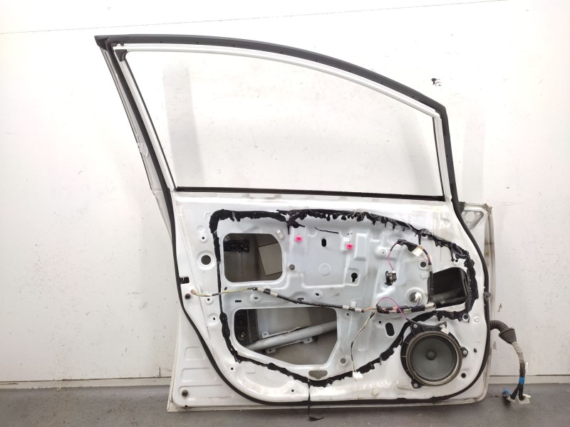 Puerta Delantera Izquierda 6700202260  - Toyota Auris Hybrid Active 7