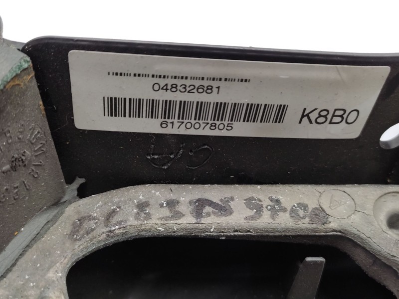 Volante 4510202430b0  - Toyota Auris Hybrid Active 6