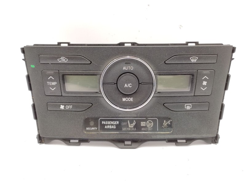 Recambio de mando climatizador para toyota auris hybrid active referencia OEM IAM  5590002350 