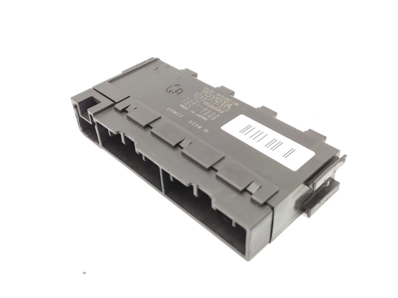 Recambio de caja reles / fusibles para toyota auris hybrid active referencia OEM IAM   