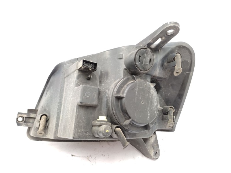 Recambio de faro derecho para peugeot partner monospace (5_, g_) 2.0 hdi referencia OEM IAM  6205AW 