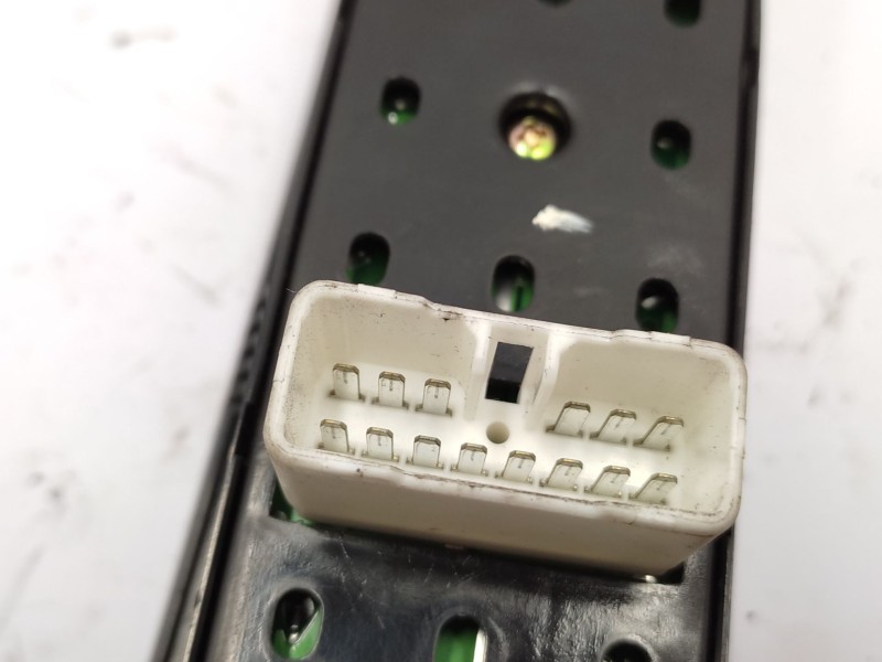 Recambio de mando elevalunas delantero izquierdo para peugeot partner monospace (5_, g_) 2.0 hdi referencia OEM IAM   
