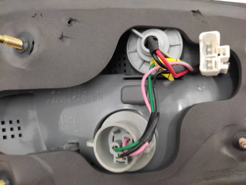 Piloto Trasero Izquierdo 924013k0  - Hyundai Sonata (nf) 2.0 Crdi Cat 2