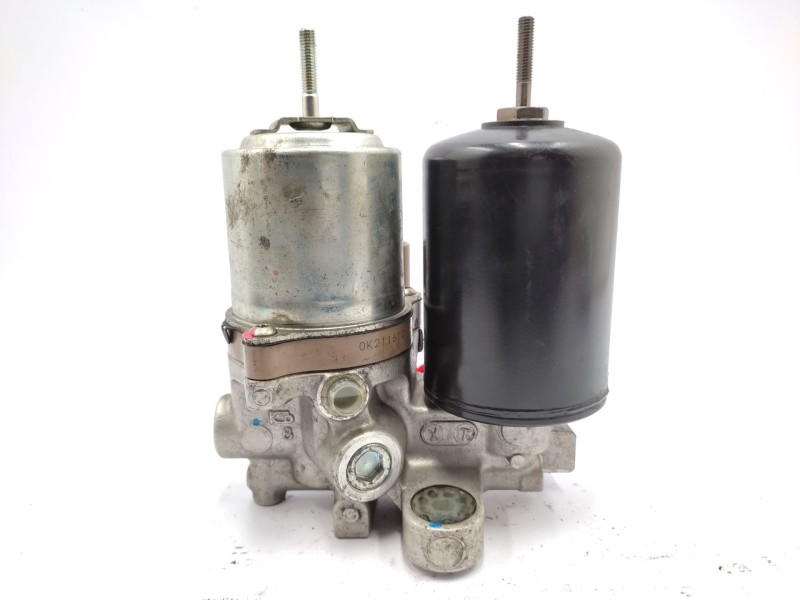 Recambio de bomba freno para toyota auris hybrid active referencia OEM IAM   