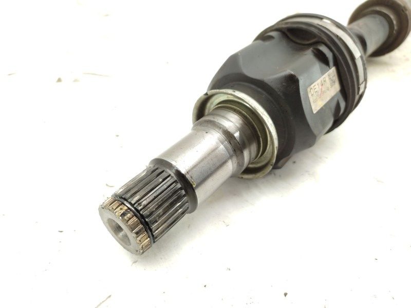 Recambio de transmision delantera derecha para toyota auris hybrid active referencia OEM IAM  4341012B30 