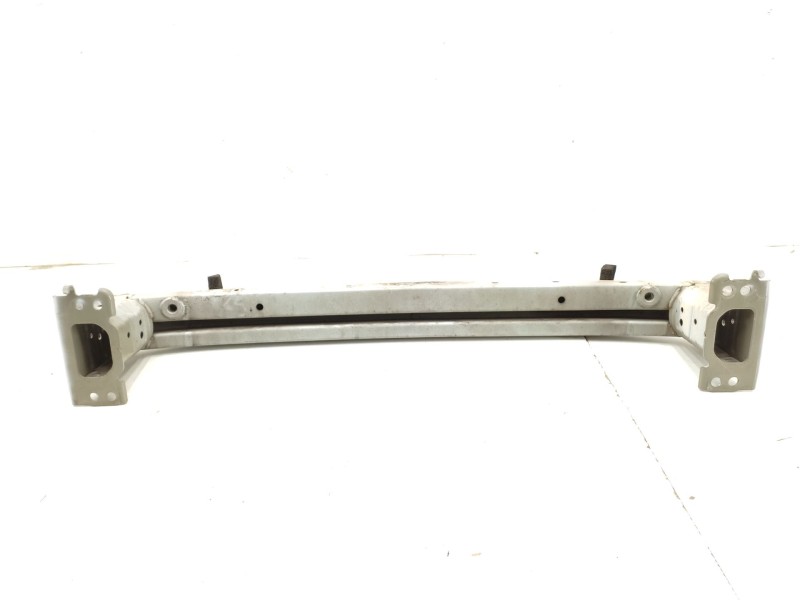 Recambio de refuerzo paragolpes delantero para toyota auris hybrid active referencia OEM IAM   