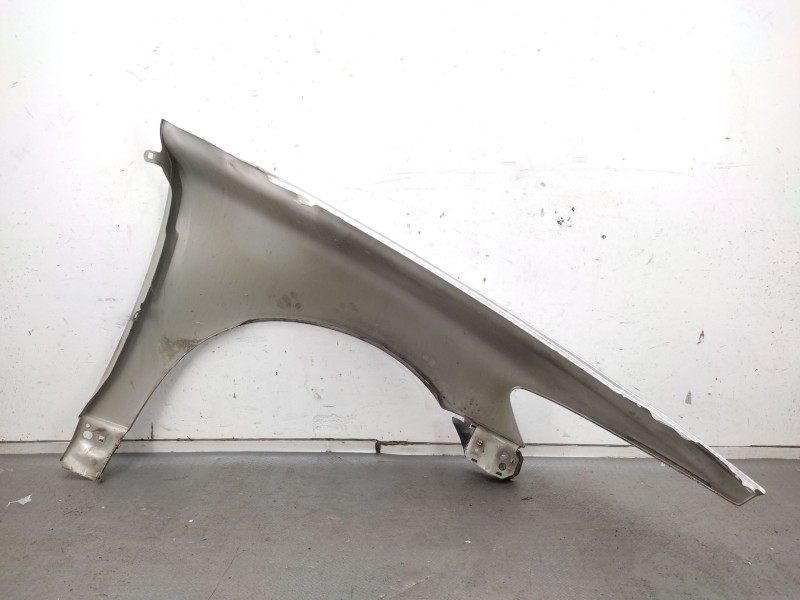 Recambio de aleta delantera izquierda para volvo v50 (545) 1.6 d referencia OEM IAM   