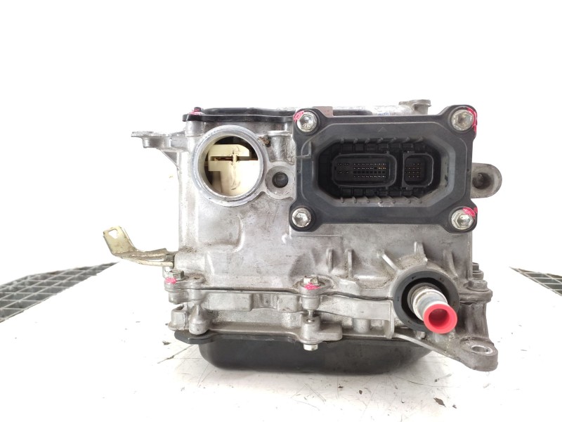 Recambio de convertidor potencia para toyota auris hybrid active referencia OEM IAM   