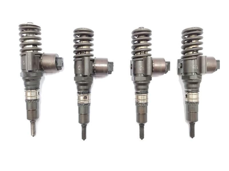 Recambio de inyector para audi a4 b7 (8ec) 2.0 tdi 16v referencia OEM IAM   