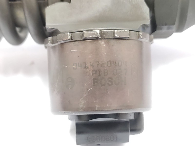 Recambio de inyector para audi a4 b7 (8ec) 2.0 tdi 16v referencia OEM IAM   