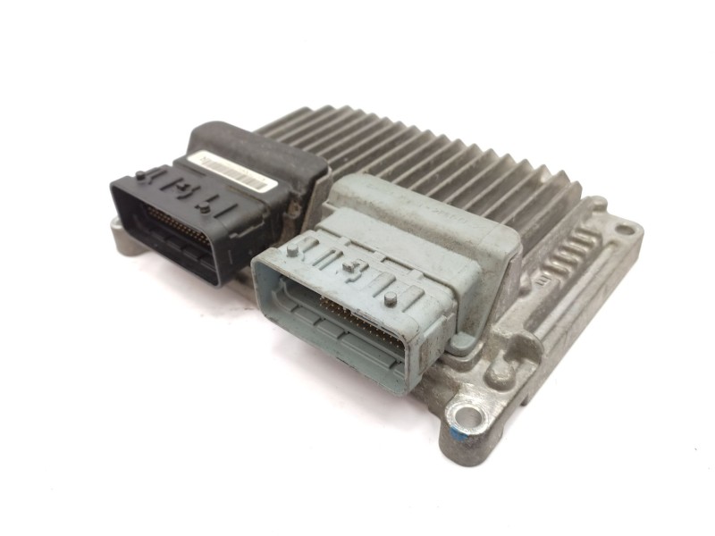 Recambio de centralita motor uce para chevrolet aveo hatchback (t300) 1.4 referencia OEM IAM   