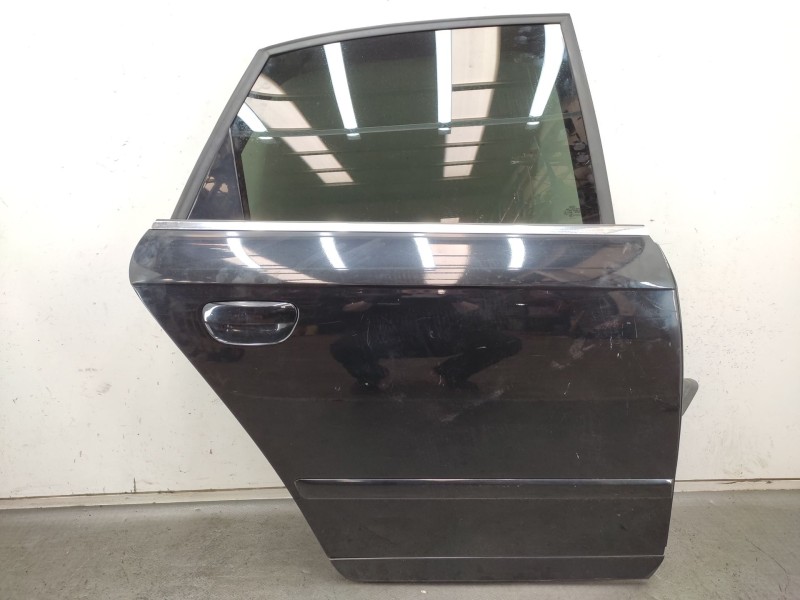 Recambio de puerta trasera derecha para audi a4 b7 (8ec) 2.0 tdi 16v referencia OEM IAM  8E0833052J 